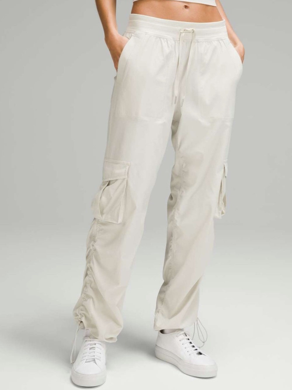 Dance Studio Relaxed-Fit Mid-Rise Cargo Pant